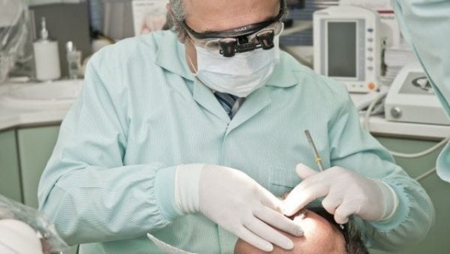 تفسير حلم زيارة دكتور الأسنان