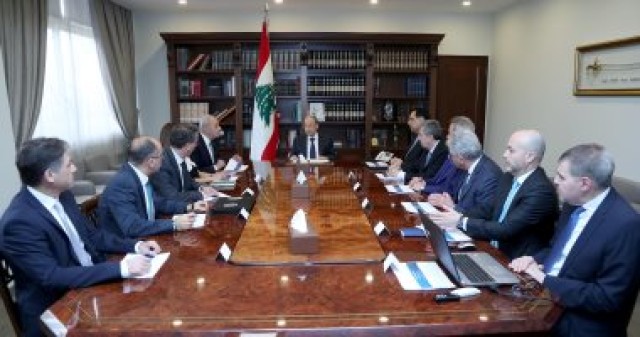 لبنان: نائب رئيس الحكومة يكشف تفاصيل إفلاس البلاد
