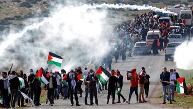 اشتباكات محتدمة بين الفلسطينيين والاحتلال الإسرائيلي في الخليل