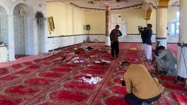 انفجار داخل مسجد في أفغانستان