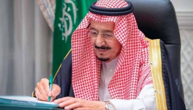 الملك سلمان يتلقى رسالة خطية من ولى عهد الكويت
