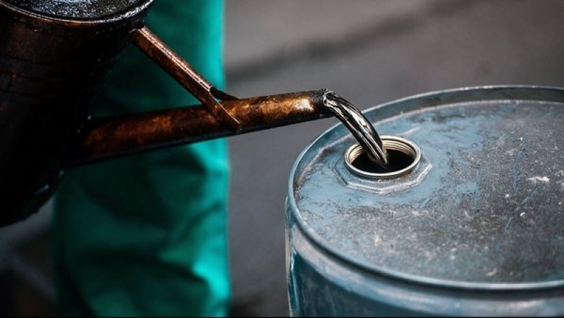 السعودية تدعم باكستان بمليار دولار لتمويل المشتقات النفطية