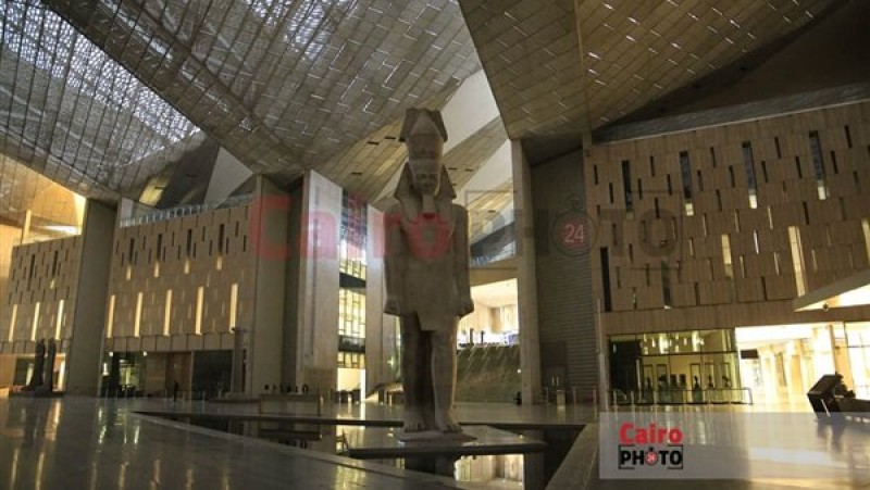 سر عدم تعامد الشمس على وجه تمثال رمسيس بالمتحف الكبير