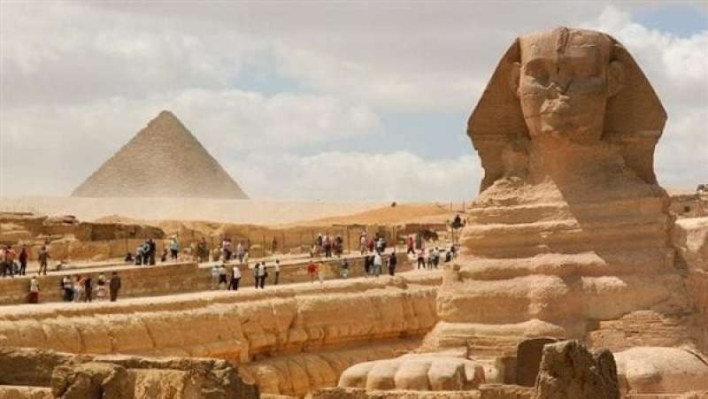 عقب قرارات الأعلى للاستثمار.. توقعات بزيادة حجم السياحة الوافدة لمصر