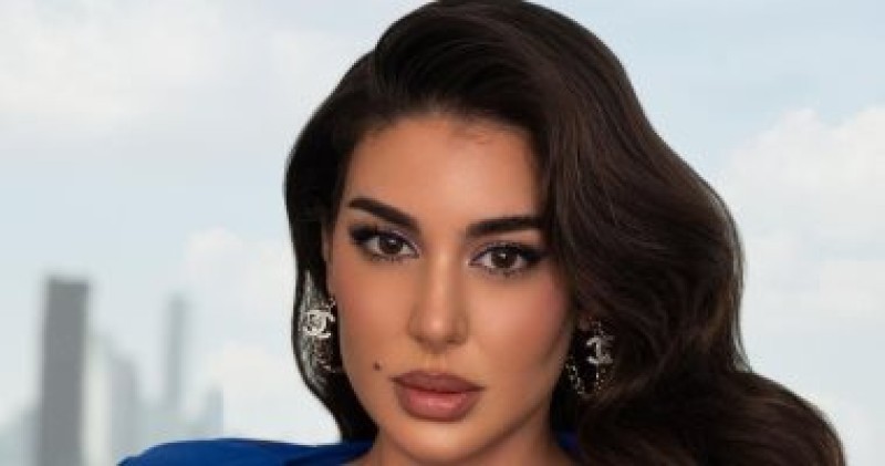 الفنانة ياسمين صبرى