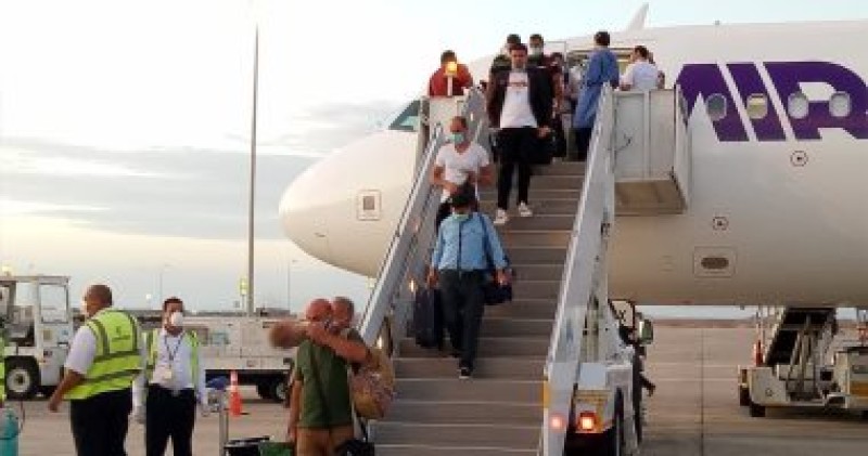مطار مرسى علم الدولى يستقبل 3500 راكب على متن 23 رحلة طيران دولية أوروبية