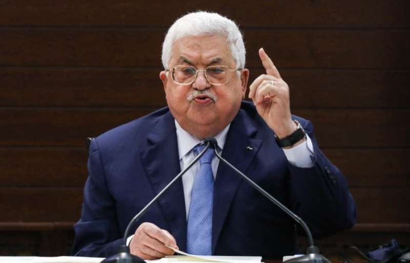 الرئيس الفلسطيني يطالب بوقف العدوان الإسرائيلي على غزة فورًا
