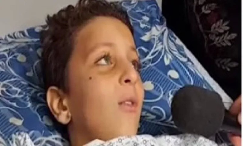 طفل غزة للمصريين: بطلب معالجة رجلي ليه بتقطعوها خلوني أمشي