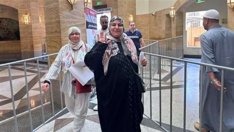 إقبال كثيف على مقر انتخابات الرئاسة المصرية في السعودية لليوم الثاني