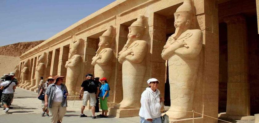 السياحة المصرية تحتل المركز السابع بين الدول الكبرى الأكثر نموا في العالم
