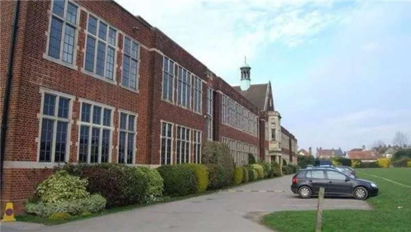 مدارس العاصمة البريطانية تغلق أبوابها بسبب ارتفاع الأسعار