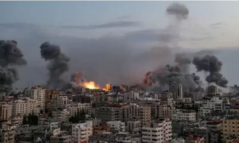 قصف إسرائيلي عنيف يستهدف منازل جنوب غزة