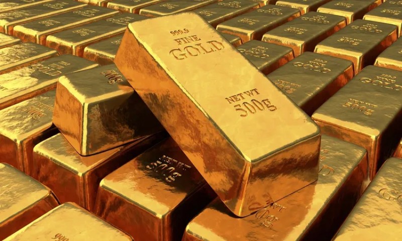 الذهب يواصل الصعود نحو مستويات قياسية عالميًا