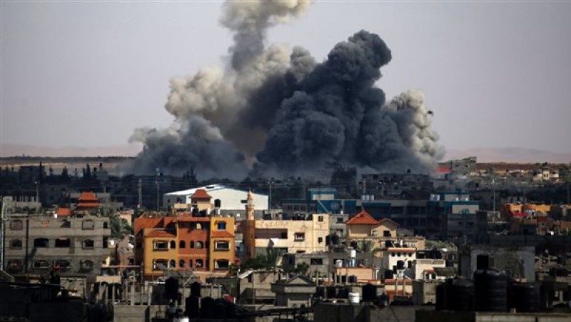 استشهاد 7 فلسطينيين في قصف إسرائيلي استهدف منزلا برفح
