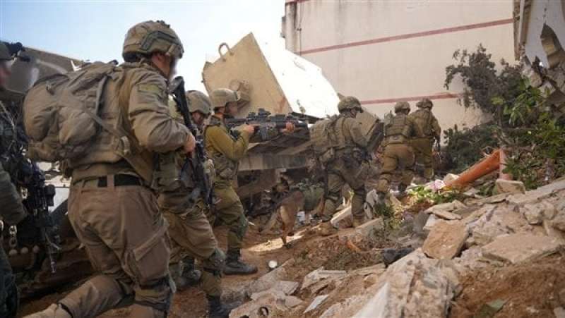 إعلام عبري: إصابة خطيرة لـ 3 جنود إسرائيليين بالضفة الغربية