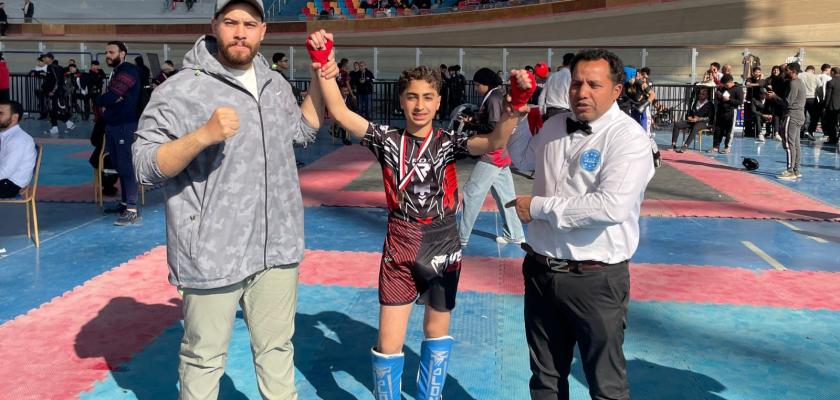 تألق لافت لبطل واعد.. محمد رجب شعبان يتوّج بذهبيتين في بطولة الجمهورية للكيك بوكسينج